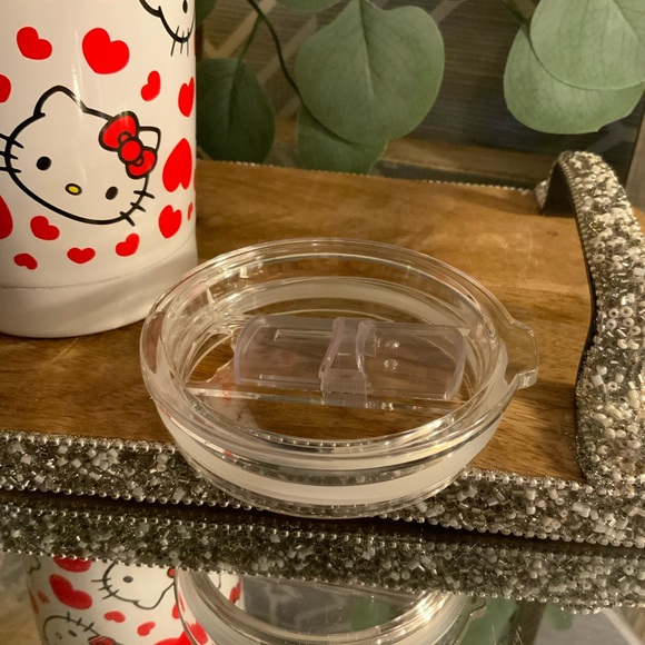 Hello Kitty - Picture 4 of 4